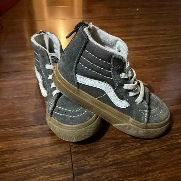 Toddler Vans - Picture 1 of 2